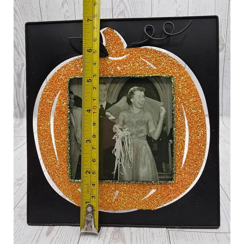 2 Halloween Black and Orange Picture Frames 7